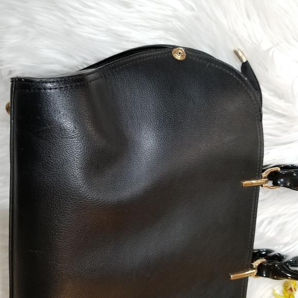 FASHION LEATHER Black Handbag With Zipper Closure.... - Picture 7 of 17